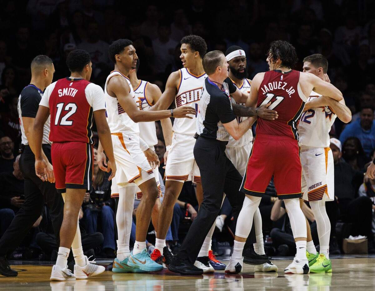 PHOTO GALLERY: Miami Heat vs. Phoenix Suns | Miami Herald